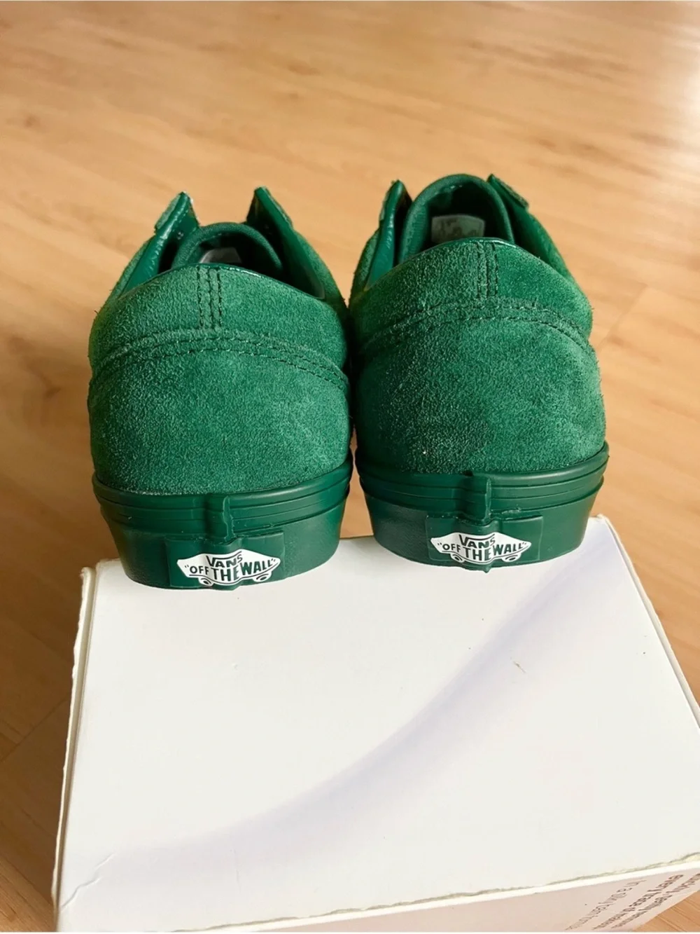 Vans Old Skool Green Suede Junior 6.5 US Women 8.0 US